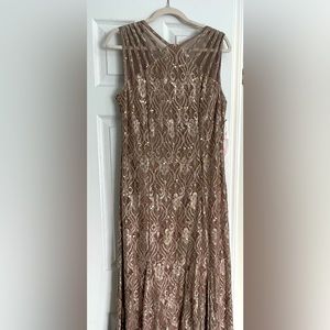 R&M Richards Illusion Shoulder High V-Neck Sleeveless Lace Sheath Formal Gown